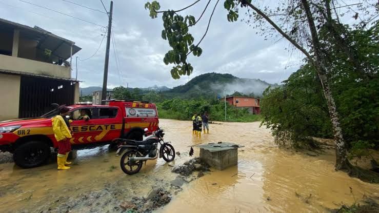 El Niño erosiona playas: alerta costera por oleajes fuertes