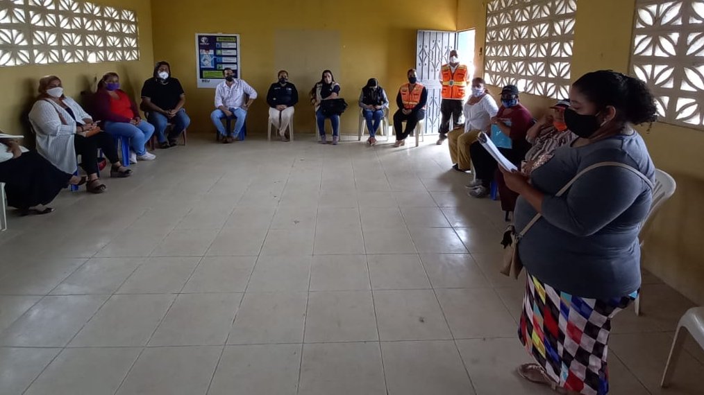 Riesgos del Guayas se reunió con líderes comunitarios en Las Margaritas 1